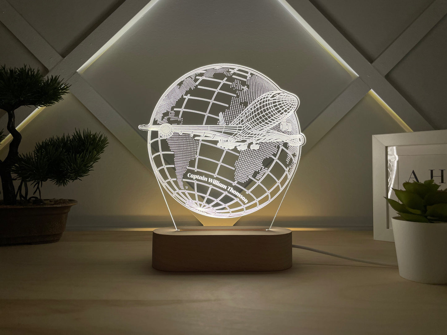 Airplane Custom Award, a gift for a pilot, a custom lamp for an airplane captain