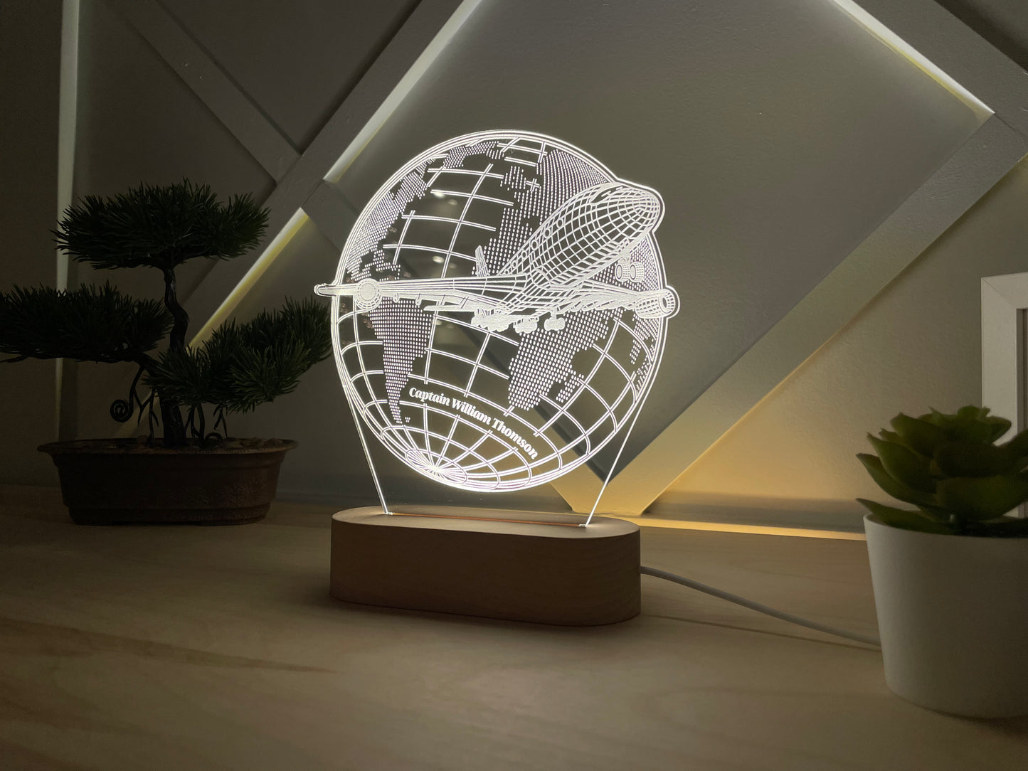 Airplane Custom Award, a gift for a pilot, a custom lamp for an airplane captain
