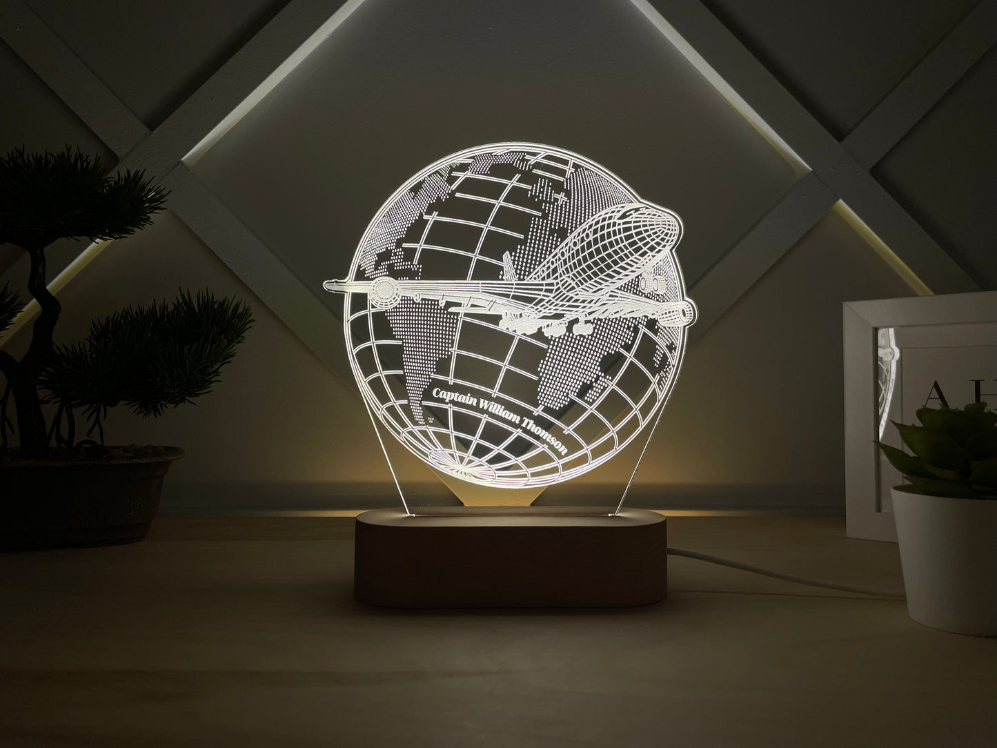 Airplane Custom Award, a gift for a pilot, a custom lamp for an airplane captain