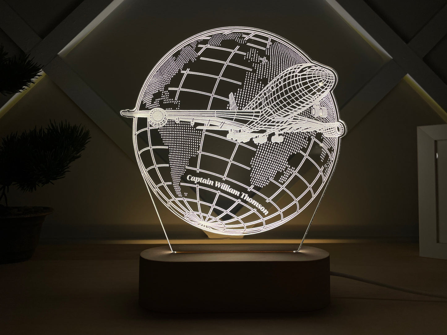 Airplane Custom Award, a gift for a pilot, a custom lamp for an airplane captain